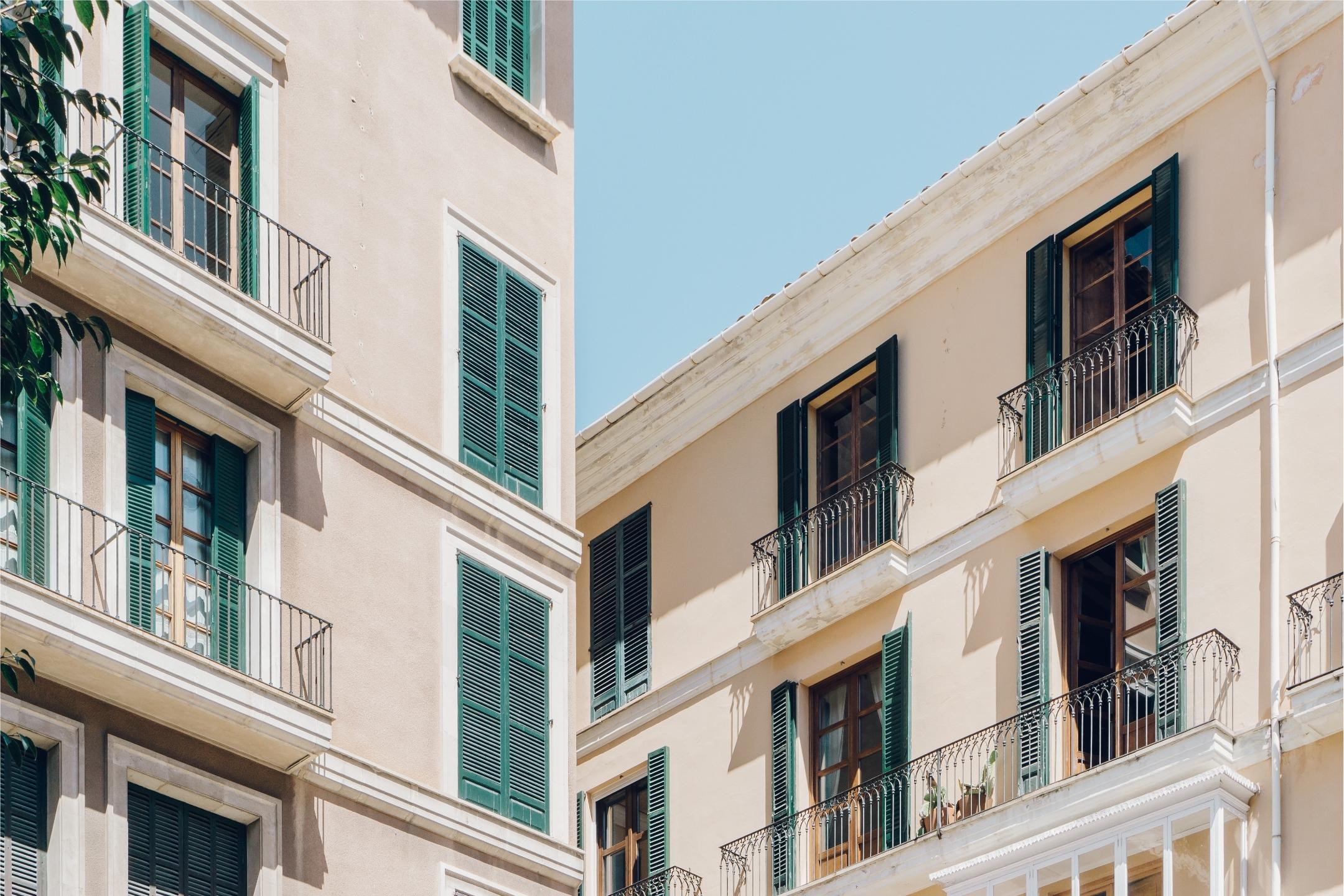 valencia coastal living